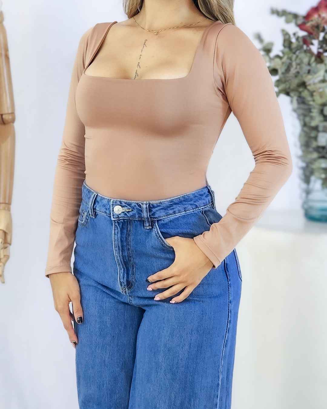 Body Cuello Cuadrado Manga Larga