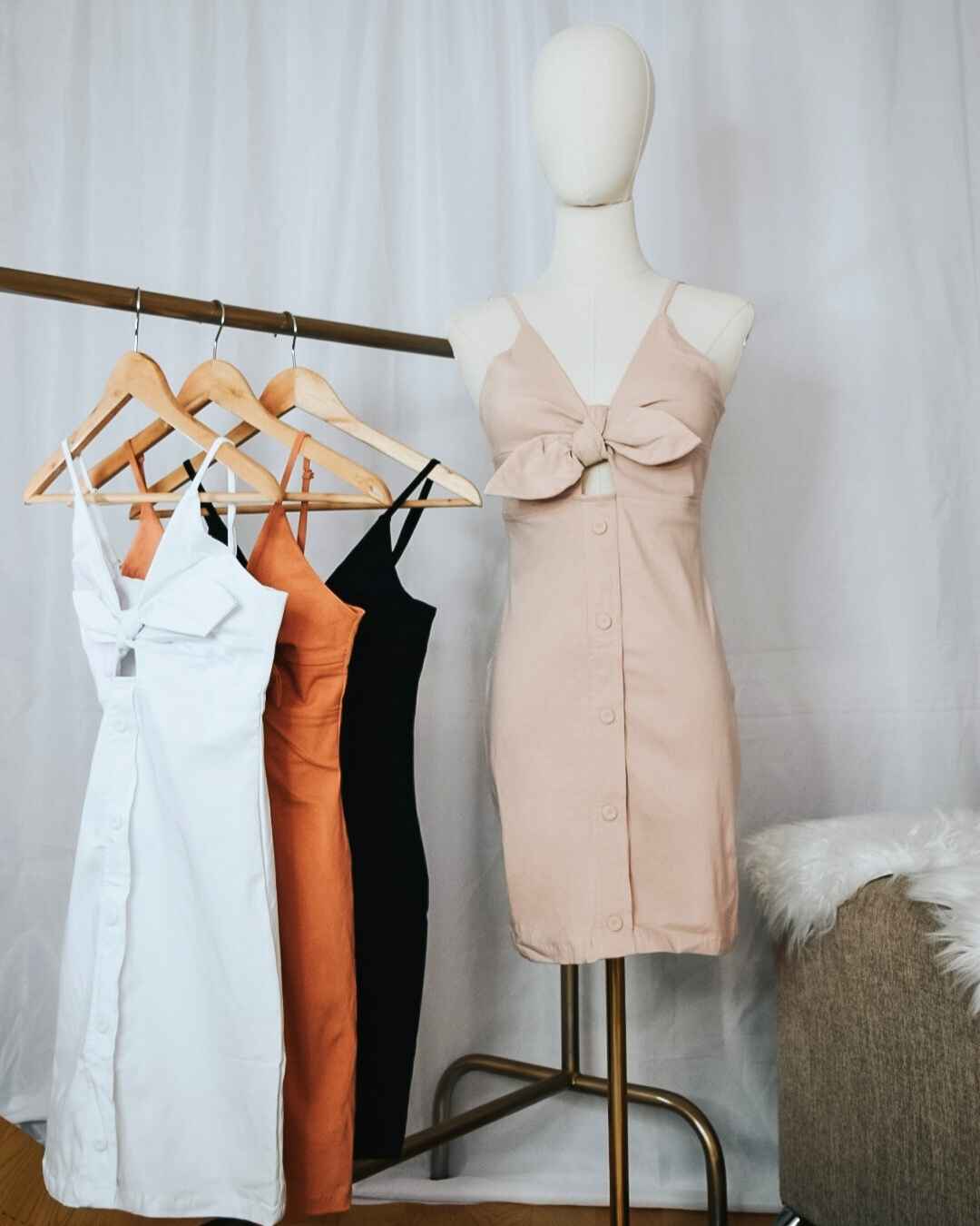 Vestido Nudo Botones